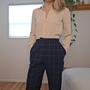Vintage high waisted 100% wool plaid trousers